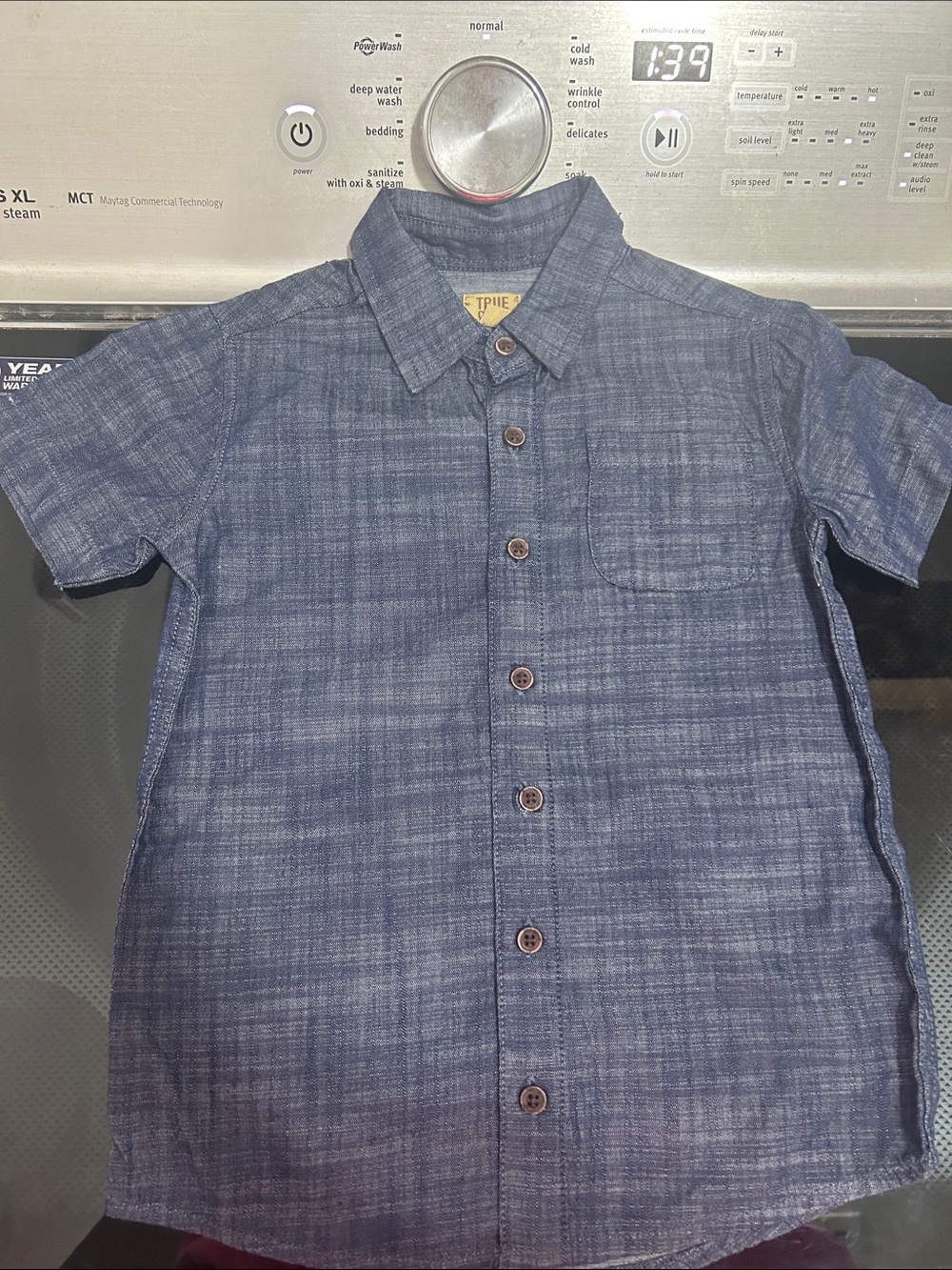 Boys size 4 nwot button down shirt top short sleeve 100% cotton denim chambray